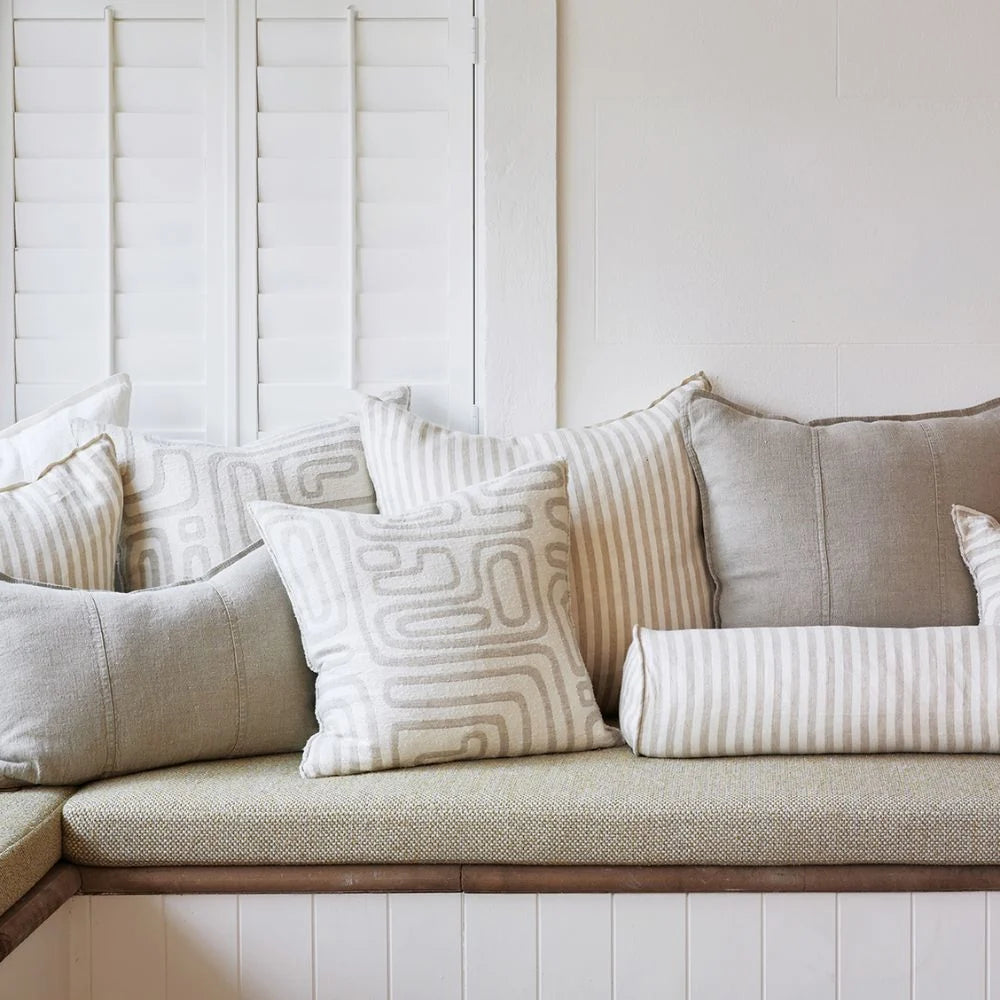 Wander Cushion - White/Natural