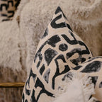 PeeKay Cushion - Midnight/Black/Shell