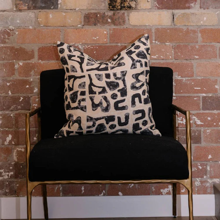 PeeKay Cushion - Midnight/Black/Shell