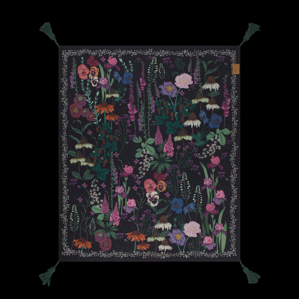 Flourish Picnic Rug - Clover