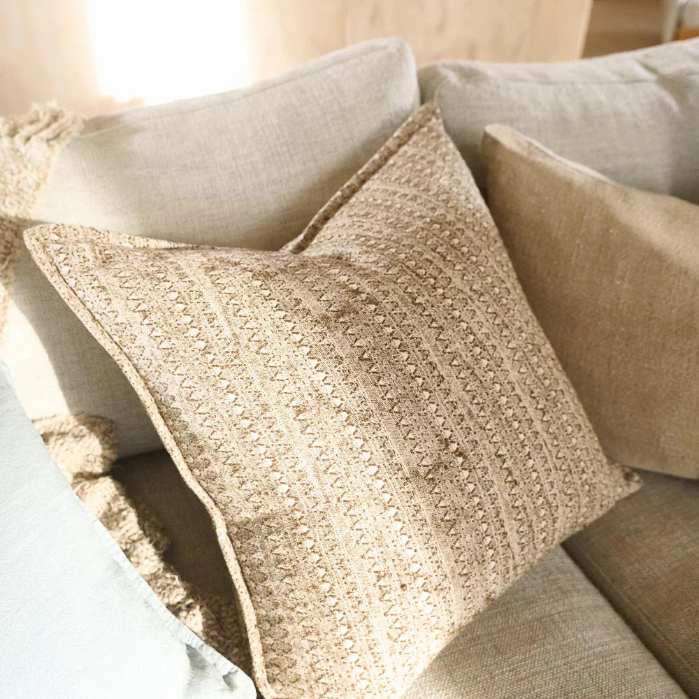 Lowan Cushion