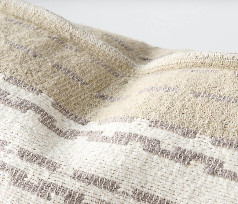 Hagen Cushion