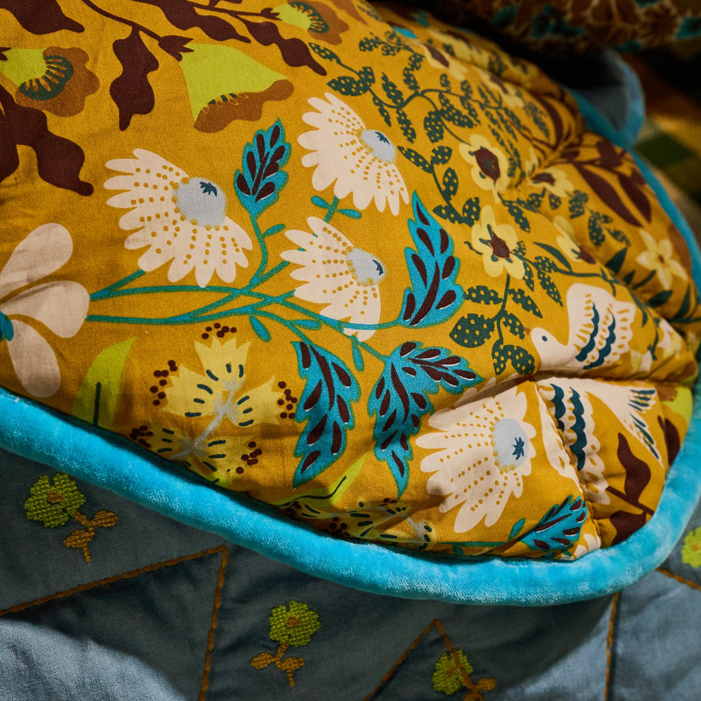 Sloane Scalloped Coverlet