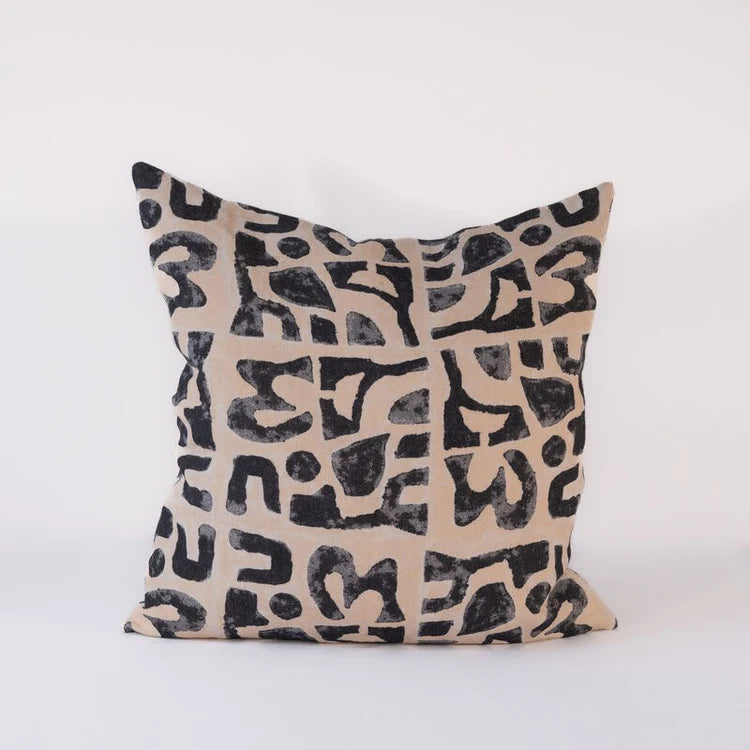PeeKay Cushion - Midnight/Black/Shell